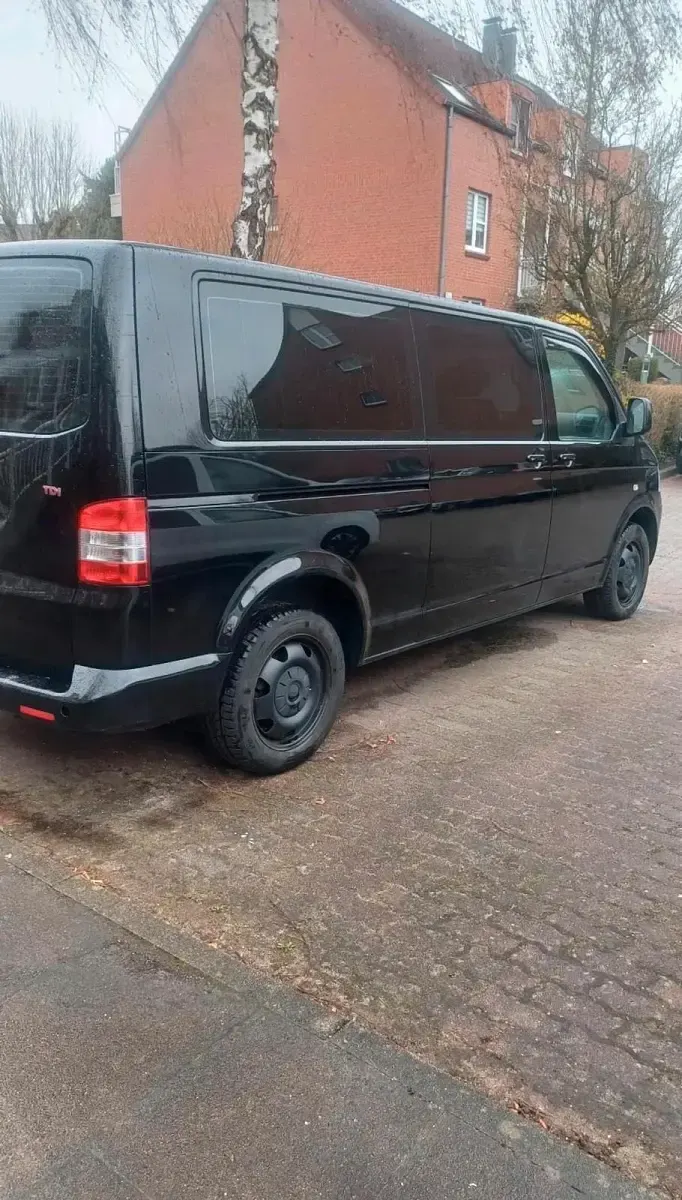 Gebraucht VW Caravelle 174 PS (127 kW) 2008 Schwarz Van