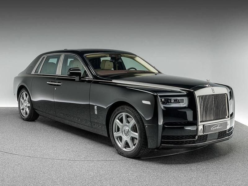 Gebraucht Rolls Royce Phantom 571 PS (419 kW) 2018 Schwarz schwarz (black diamond metall) metallic Limousine