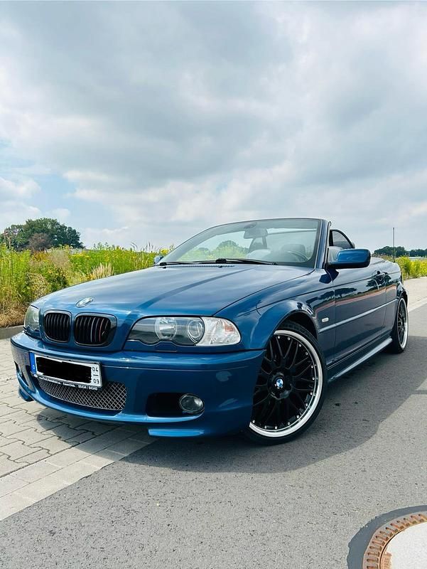 Blau Gebraucht 2002 BMW 325 Cabriolet Cabrio | 1.234 € - Bild 1/4