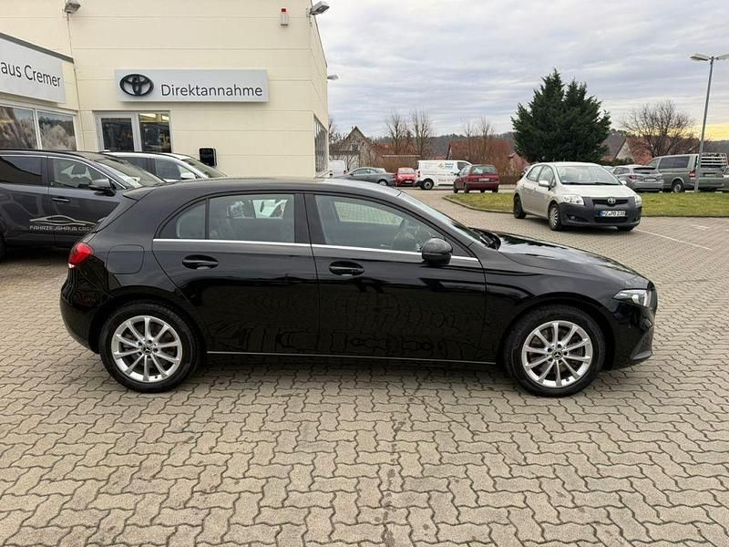 Gebraucht Mercedes A250 Style 218 PS (160 kW) 2022 Schwarz Limousine