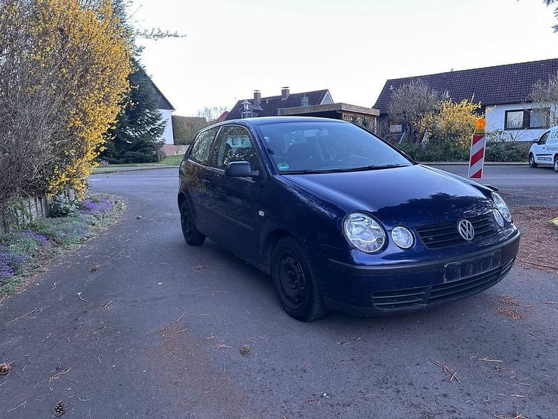 Gebraucht VW Polo Basis 64 PS (47 kW) 2002 Blau Kleinwagen