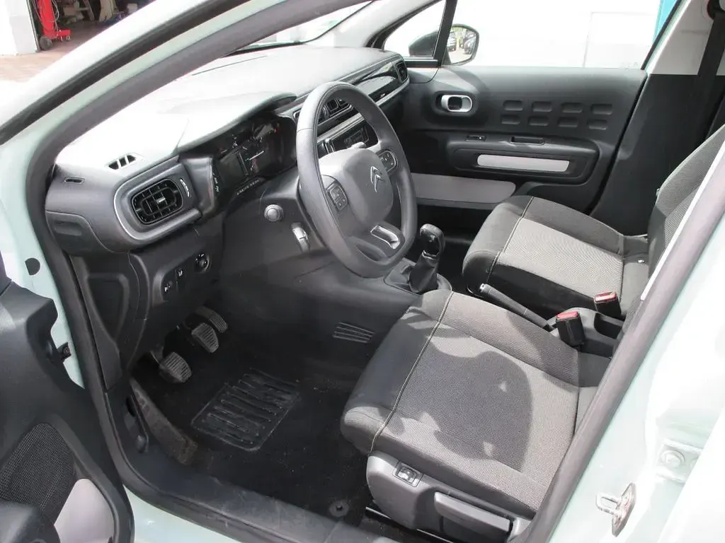Gebraucht Citroën C3 Feel 82 PS (60 kW) 2017 Grün Limousine