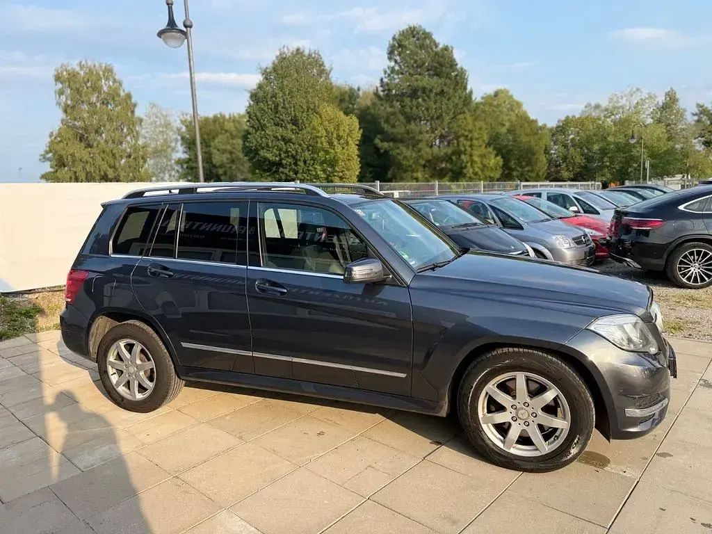 Gebraucht Mercedes GLK200 143 PS (105 kW) 2013 Grau SUV