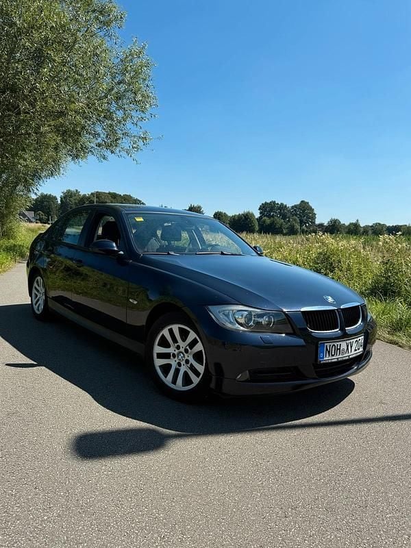Gebraucht 2005 BMW 320 Limousine | 5.000 € (Fairer Preis) - Bild 1/4