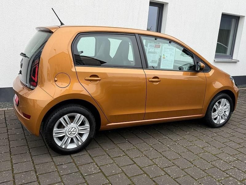 Gebraucht VW up! high up! 90 PS (66 kW) 2019 Gold Kleinwagen