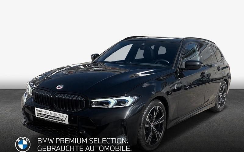 Saphirschwarz metallic Gebraucht 2022 BMW 320 Basis Kombi | 37.990 € (Etwas zu teuer) - Bild 1/4