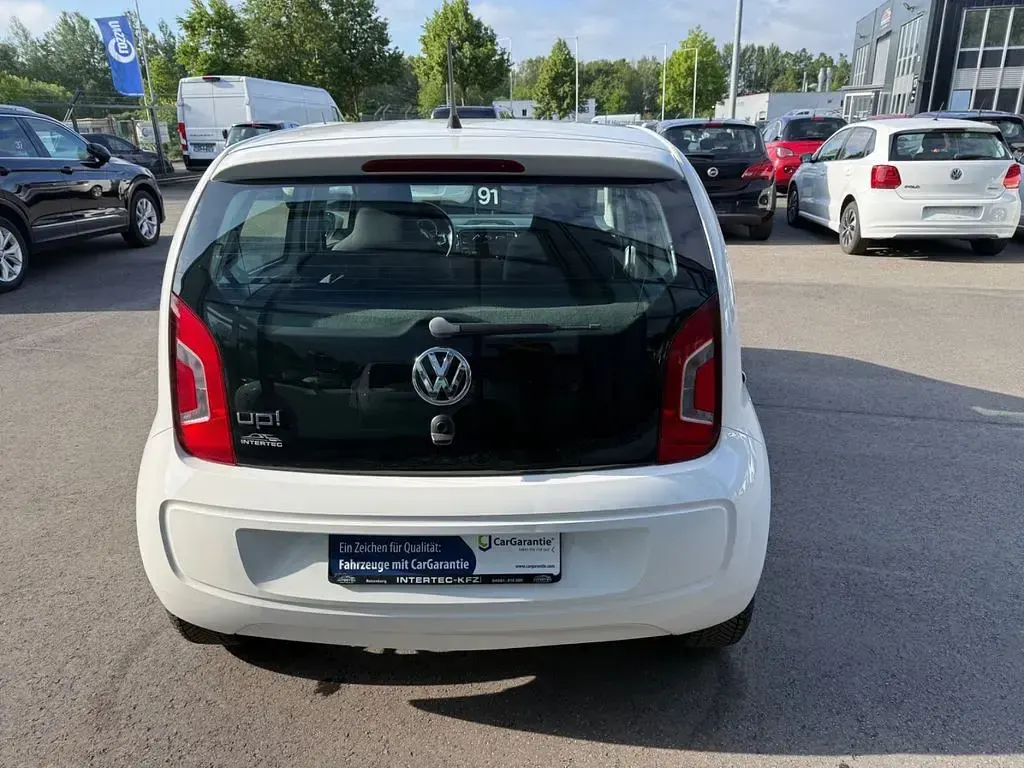 Gebraucht VW up! 60 PS (44 kW) 2016 Weiß Kleinwagen