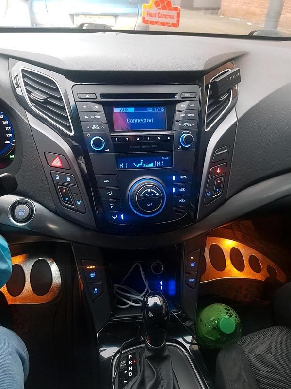 Gebraucht Hyundai i40 136 PS (100 kW) 2013 Blau Kombi