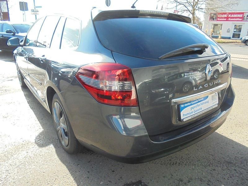 Gebraucht Renault Laguna III Expression 140 PS (102 kW) 2011 Grau Kombi