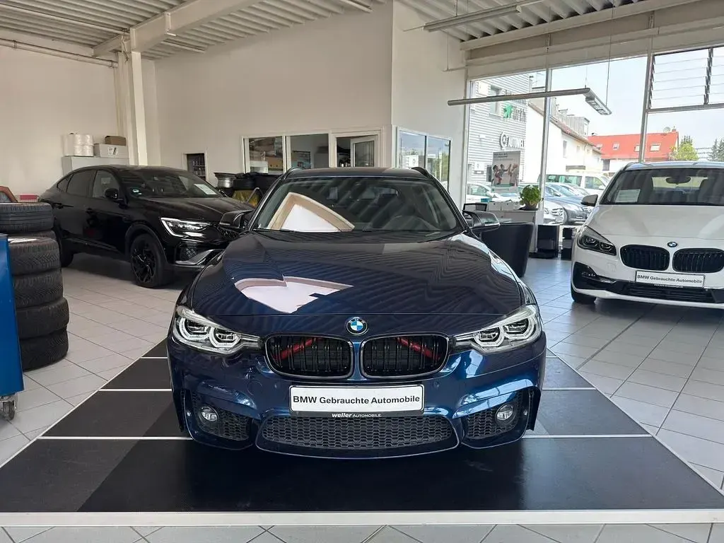 Gebraucht BMW 320 184 PS (135 kW) 2018 Blau Limousine