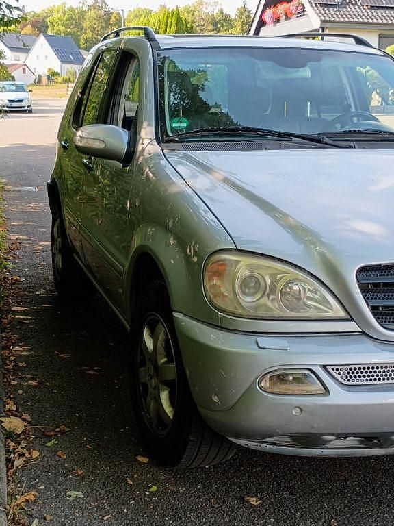 Silber Gebraucht 2002 Mercedes ML500 SUV | 3.500 € (Guter Preis) - Bild 1/4