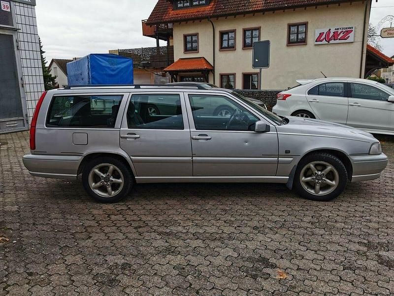 Gebraucht Volvo V70 193 PS (141 kW) 1998 Silber Kombi