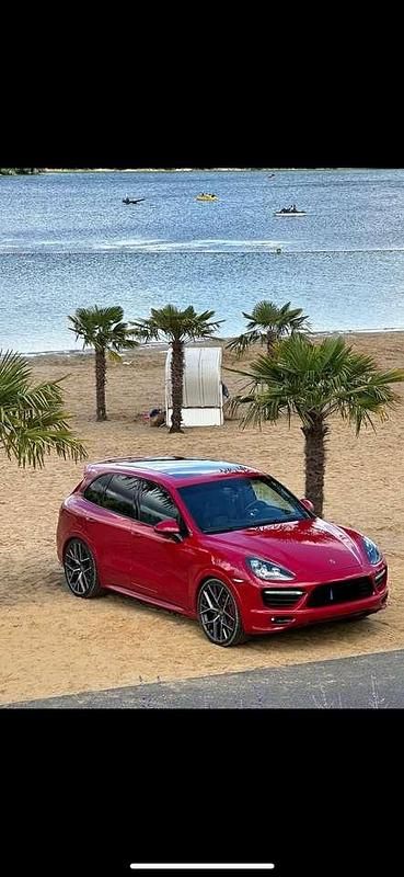 Gebraucht Porsche Cayenne 420 PS (308 kW) 2012 Rot SUV