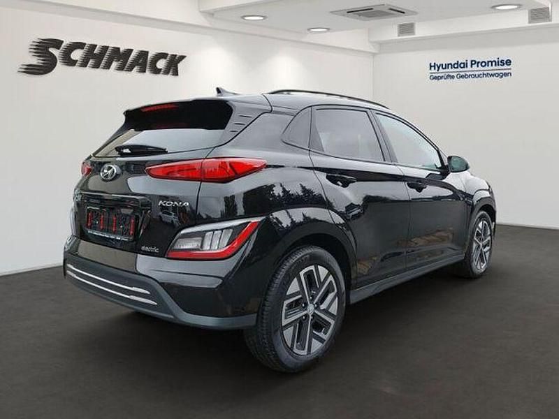 Gebraucht Hyundai Kona Advantage 100 kW (136 PS) 2023 Schwarz SUV
