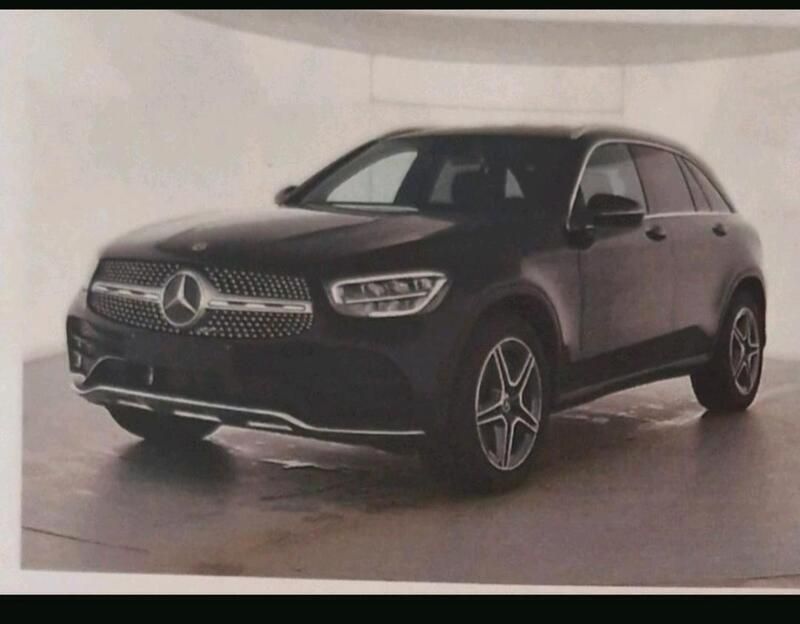Schwarz Gebraucht 2020 Mercedes GLC200 AMG line SUV | 36.000 € (Superpreis) - Bild 1/4