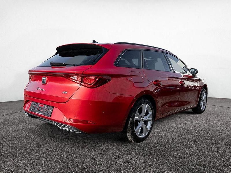 Gebraucht Seat Leon FR 190 PS (139 kW) 2022 Rot Limousine