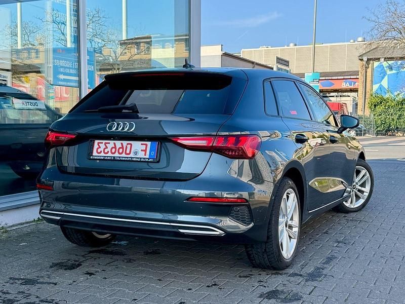 Gebraucht Audi A3 Advanced 150 PS (110 kW) 2021 Grau Limousine