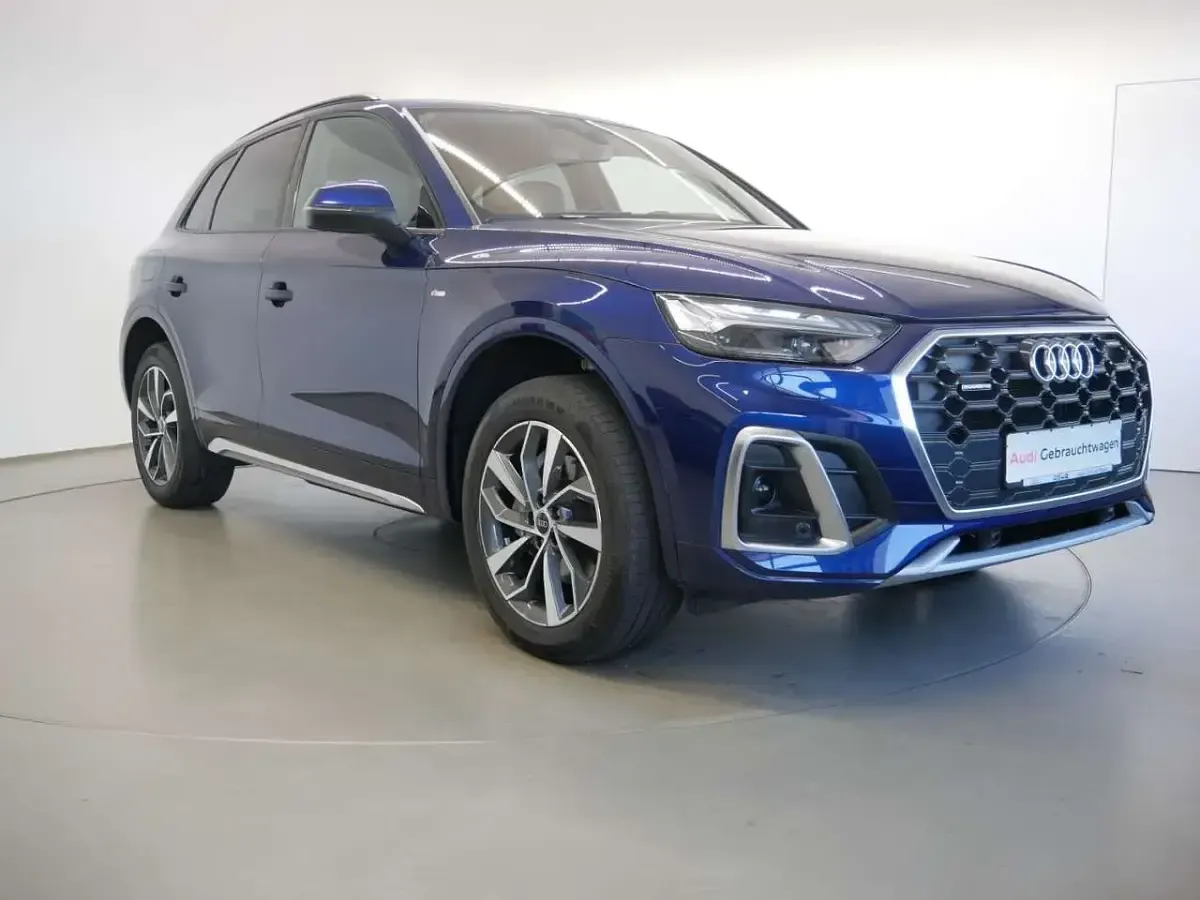 Gebraucht Audi Q5 S-Line 204 PS (150 kW) 2024 Navarrablau metallic SUV