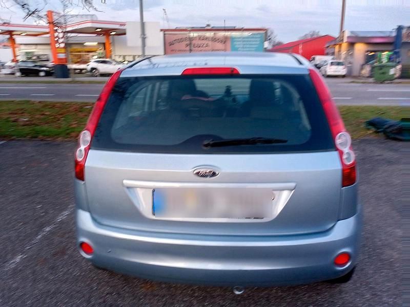 Gebraucht Ford Fiesta 79 PS (58 kW) 2007 Blau Kleinwagen