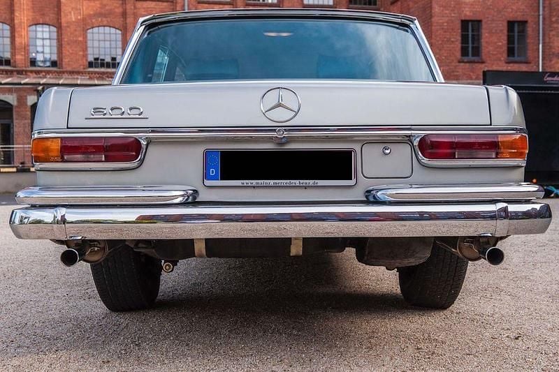 Gebraucht Mercedes 600 250 PS (183 kW) 1970 Silber Limousine