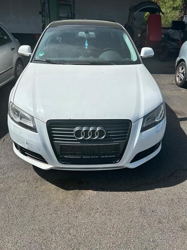 Second-hand Audi A3 118 CP (86 kW) 2009 Alb Hatchback