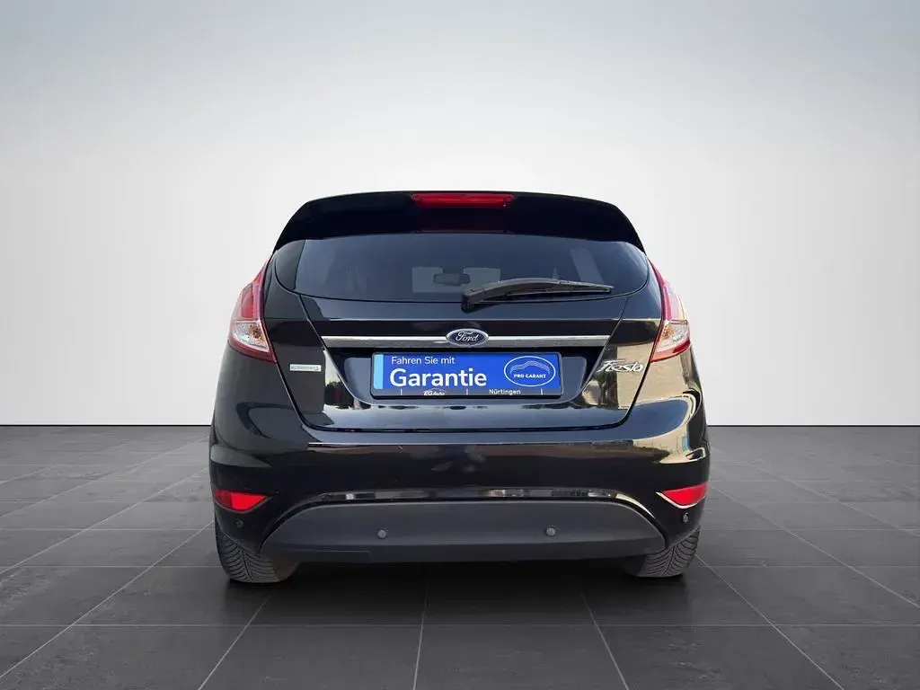 Gebraucht Ford Fiesta Titanium 101 PS (74 kW) 2015 Schwarz Kleinwagen