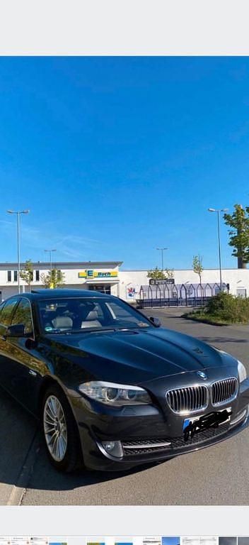 Schwarz Gebraucht 2013 BMW 530 Limousine | 10.950 € (Guter Preis) - Bild 1/4