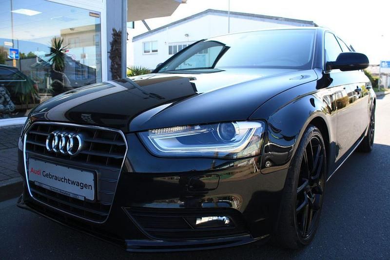 Second-hand Audi A4 Ambition 150 CP (110 kW) 2015 Negru Break