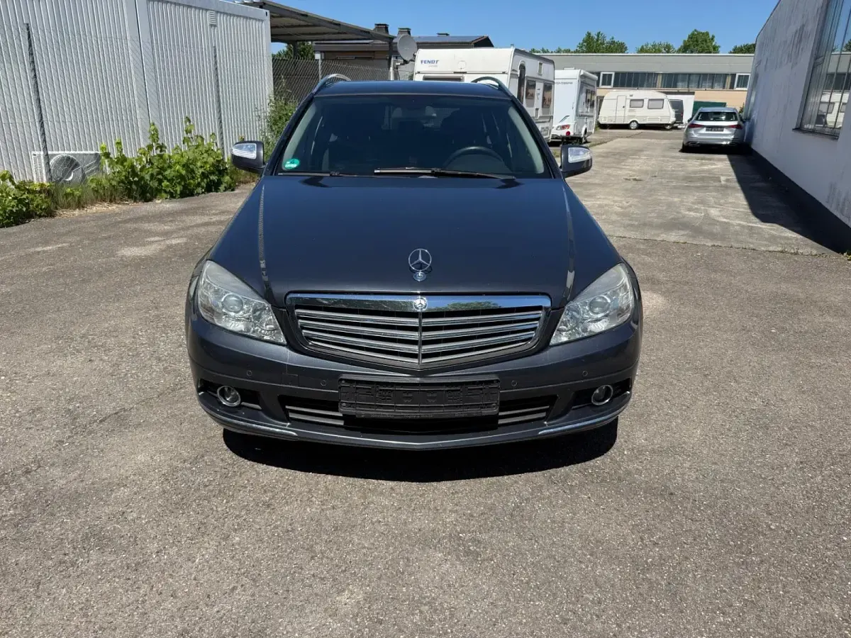 Second-hand Mercedes C220 Elegance 170 CP (125 kW) 2008 Gri Break