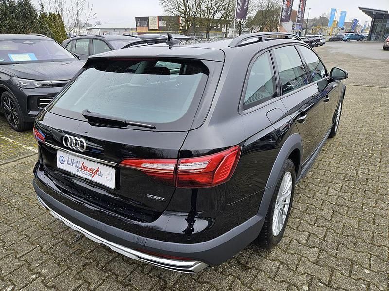 Gebraucht Audi A4 Allroad 265 PS (194 kW) 2023 Schwarz Kombi