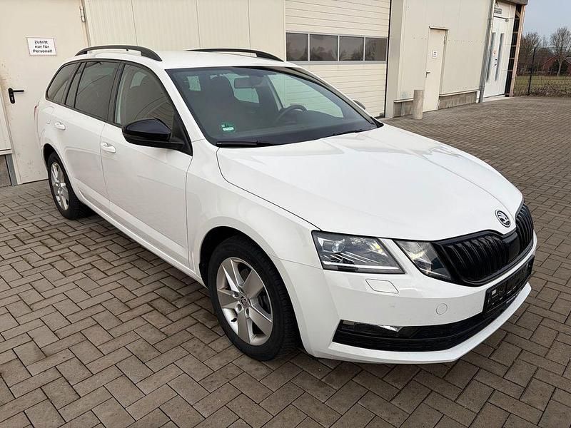 Gebraucht Skoda Octavia Ambition 150 PS (110 kW) 2020 Weiß Kombi