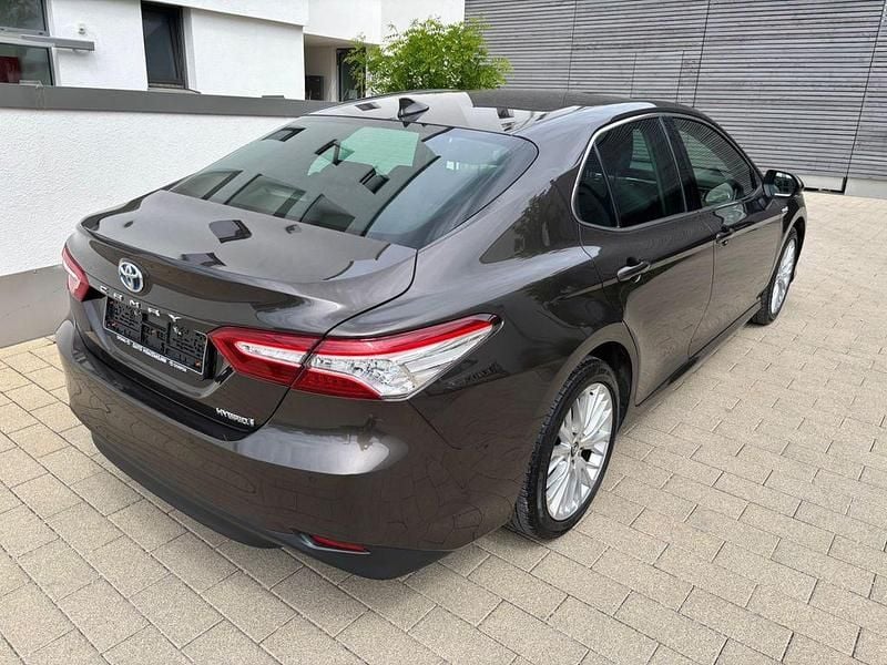 Gebraucht Toyota Camry Hybrid Executive 218 PS (160 kW) 2020 Graphite Limousine