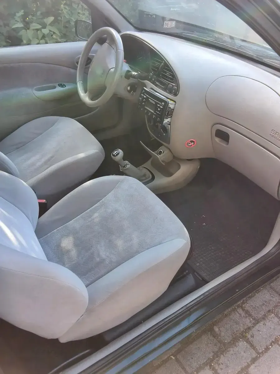 Gebraucht Ford Fiesta 75 PS (55 kW) 1998 Grün Kleinwagen
