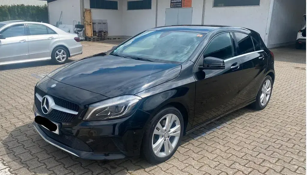 Gebraucht Mercedes A200 136 PS (100 kW) 2016 Schwarz Limousine