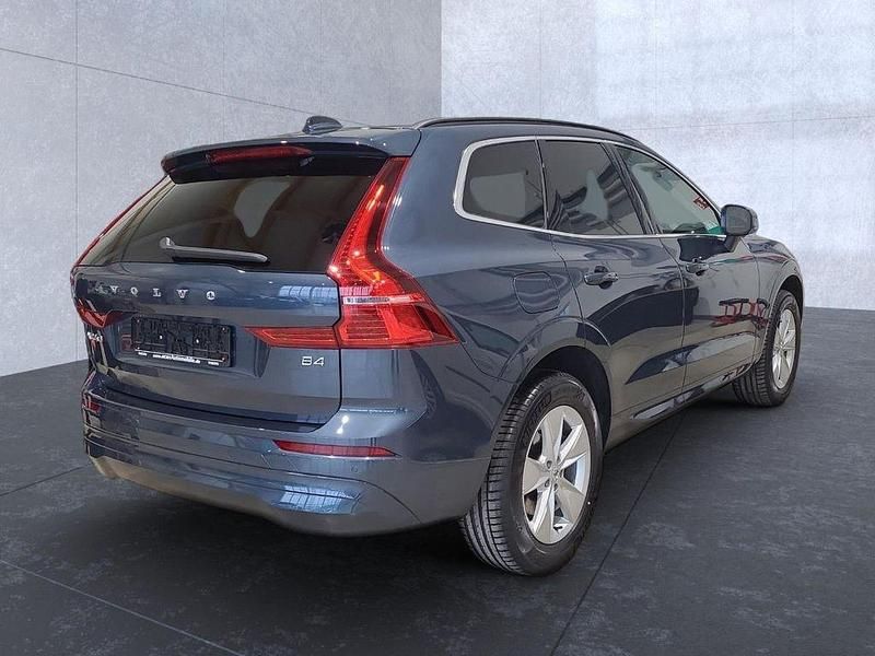 Gebraucht Volvo XC60 Core 197 PS (144 kW) 2022 Denim blue (metallic) SUV