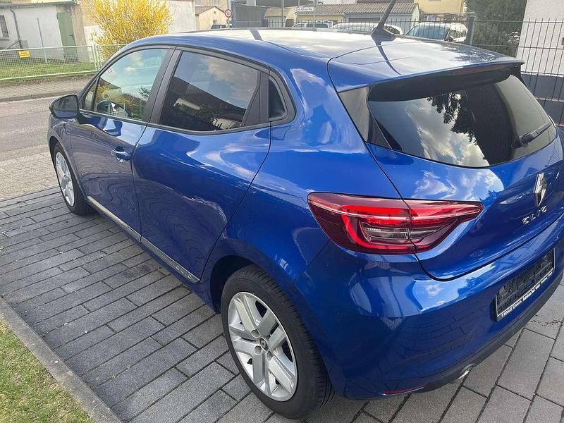 Gebraucht Renault Clio V Zen 91 PS (66 kW) 2021 Stahlblau Kleinwagen