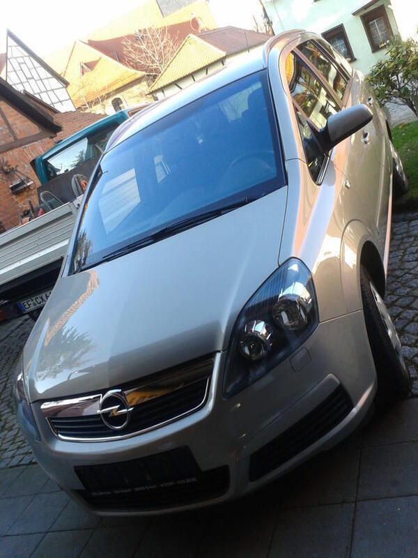 Gebraucht Opel Zafira 190 PS (139 kW) 2006 Silber metallic Van / Kleinbus