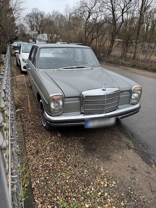 Gebraucht Mercedes 250 131 PS (96 kW) 1970 Grau Limousine