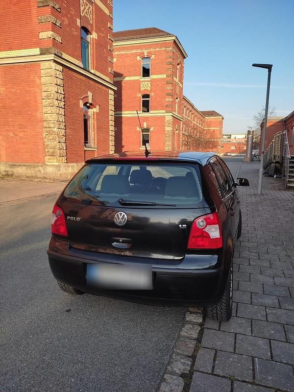 Gebraucht VW Polo 64 PS (47 kW) 2004 Schwarz Kleinwagen