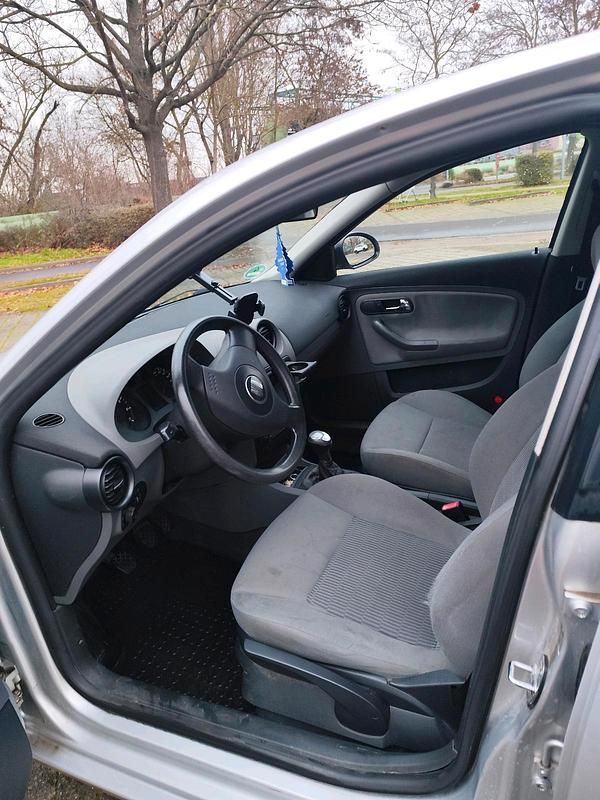 Gebraucht Seat Cordoba Stella 2003 Silber Limousine