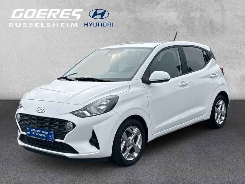 Weiß Gebraucht 2023 Hyundai i10 Trend Kleinwagen | 17.650 € (Fairer Preis) - Bild 1/4