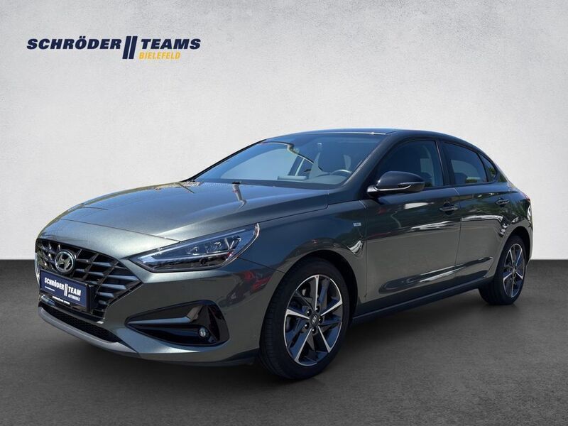 Amazon grey Gebraucht 2022 Hyundai i30 Edition 30+ Limousine | 21.890 € (Teuer) - Bild 1/4