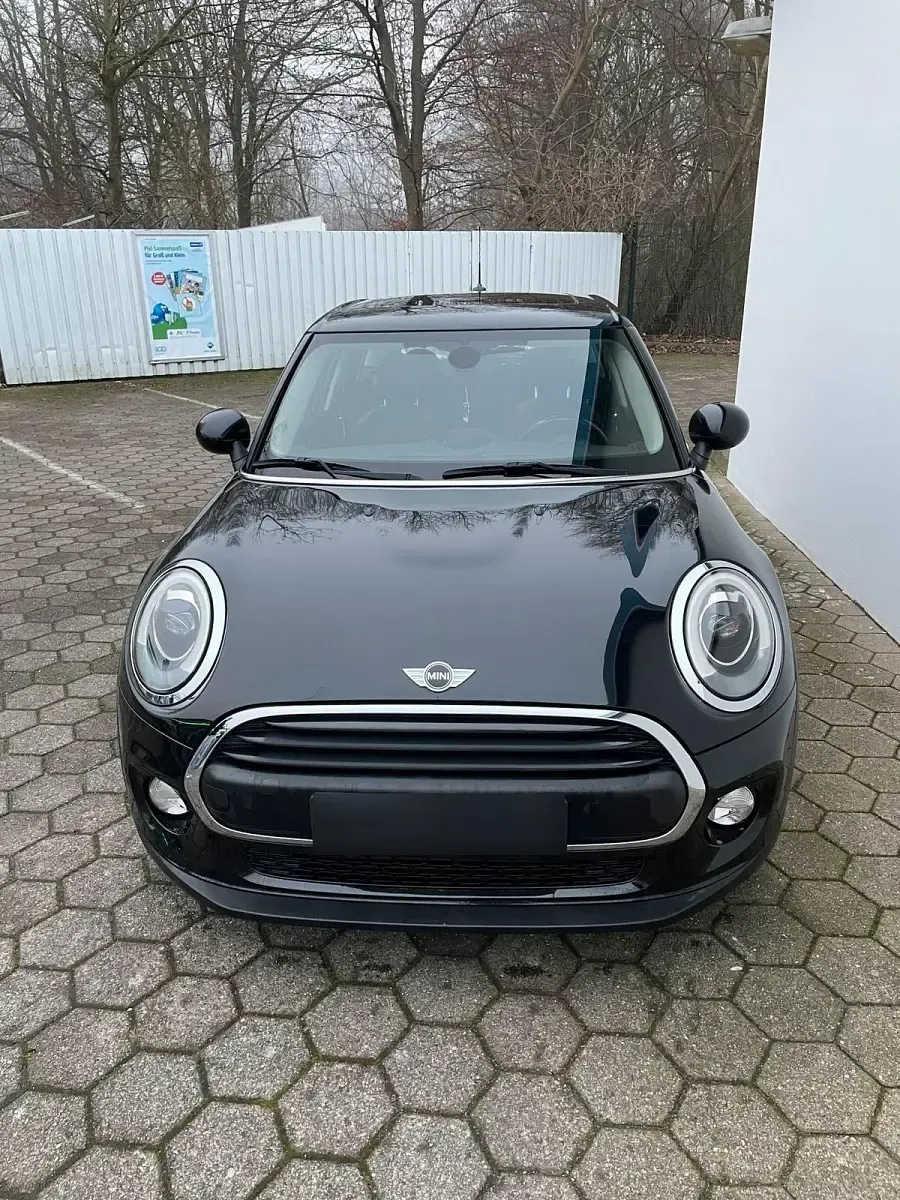 Occasion Mini ONE 102 PK (75 kW) 2017 Zwart Hatchback