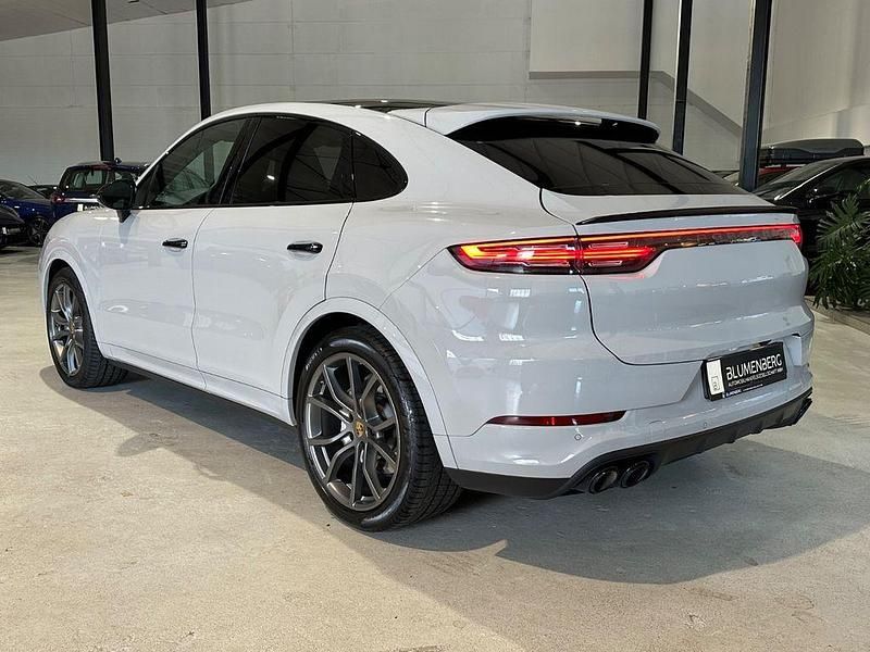 Gebraucht Porsche Cayenne Turbo 549 PS (403 kW) 2020 Grau SUV