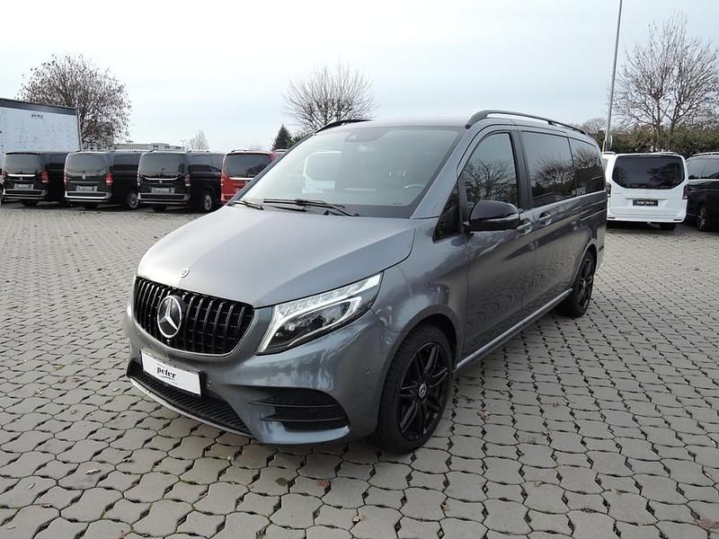 Grau selenitgrau Gebraucht 2021 Mercedes V300 Exclusive Van / Kleinbus | 59.900 € (Guter Preis) - Bild 1/4