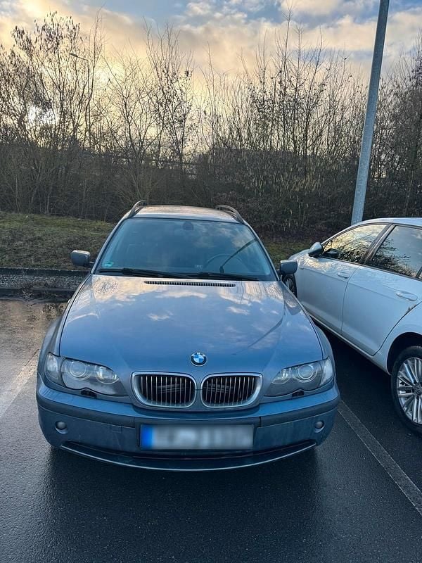 Gebraucht BMW 320 150 PS (110 kW) 2004 Blau Limousine