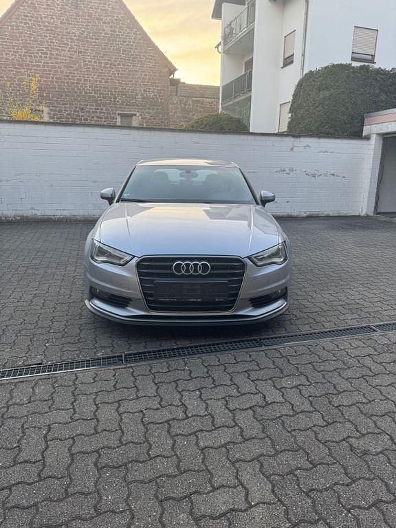 Gebraucht Audi A3 S-Line 179 PS (131 kW) 2015 Silber Limousine