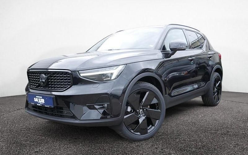 Gebraucht Volvo XC40 Plus 197 PS (144 kW) 2024 Onyx schwarz SUV