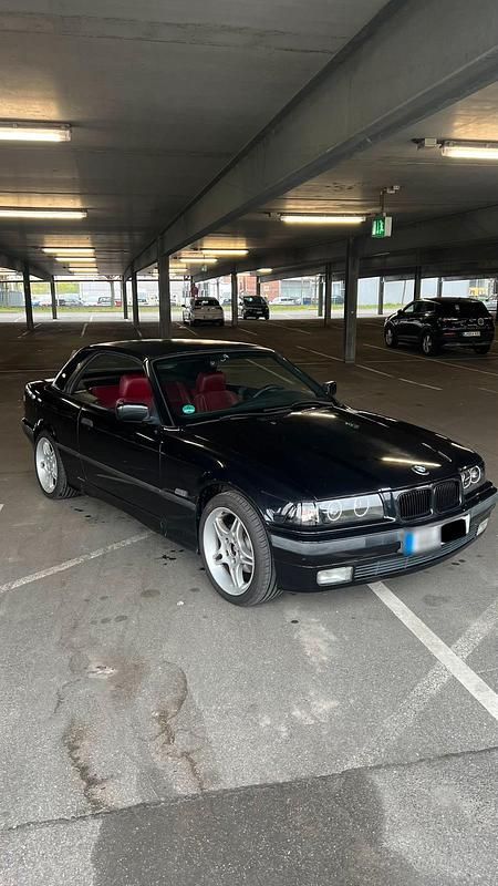 Gebraucht BMW 318 Cabriolet 116 PS (85 kW) 1996 Schwarz Cabrio