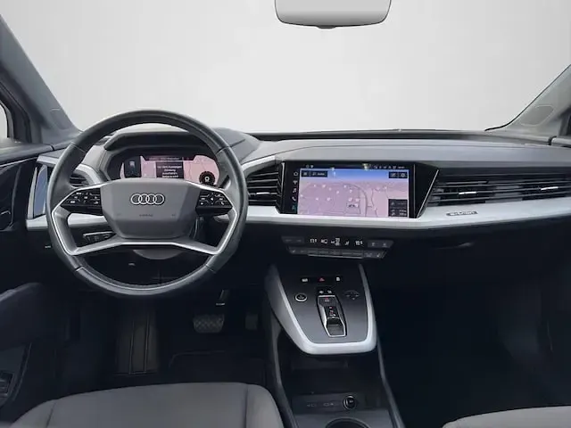 Gebraucht Audi Q4 Sportback e-tron Comfort 150 kW (204 PS) 2022 Kieselgrau SUV